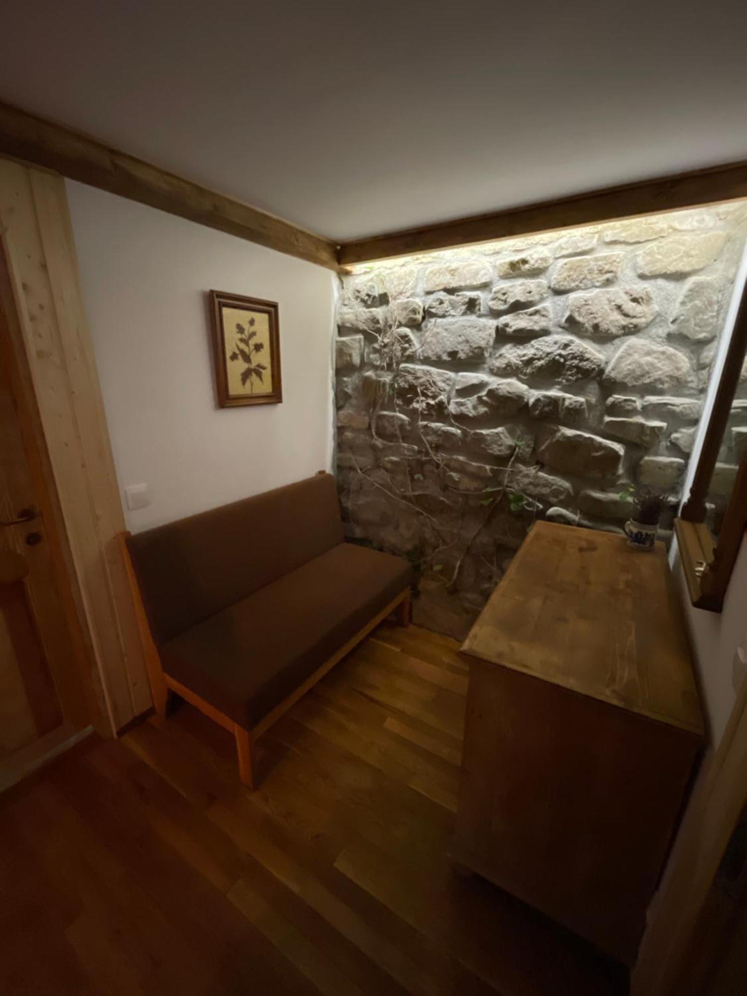Camera Cedru - Catun Sinaia Luaran gambar